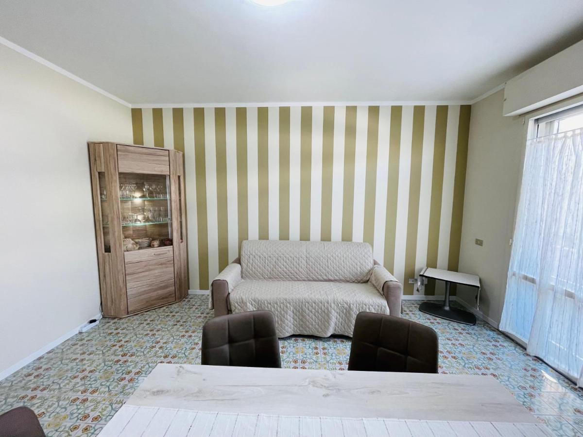 Stefano'S Guests House: 2 Bedrooms & Parking In Viareggio Ngoại thất bức ảnh