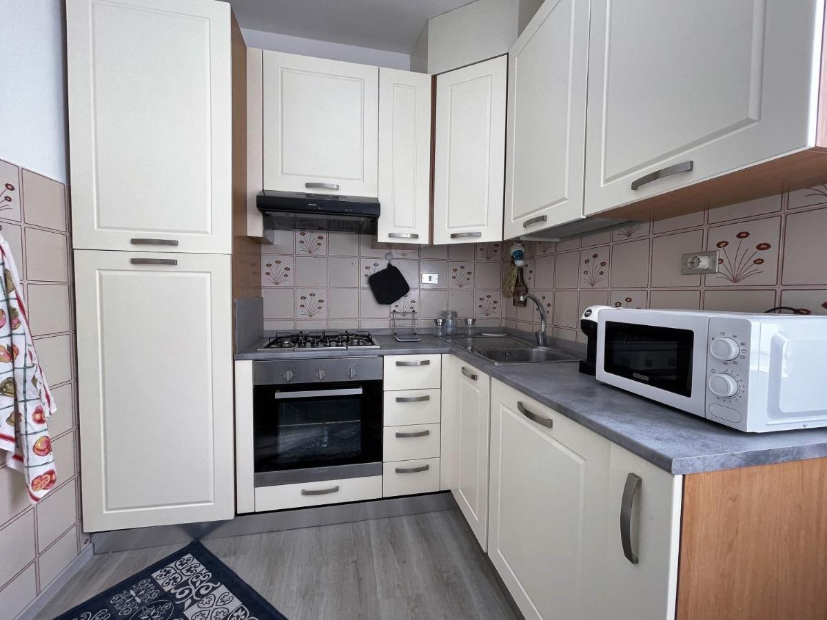 Stefano'S Guests House: 2 Bedrooms & Parking In Viareggio Ngoại thất bức ảnh